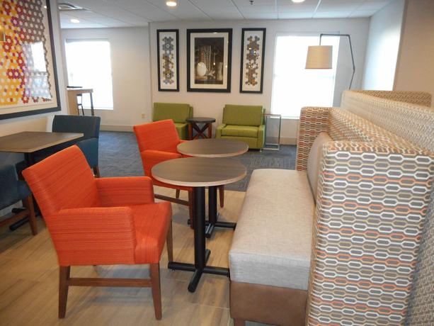 Imagen de los interiores del Hotel Holiday Inn Express Fairfield, An Ihg. Foto 15