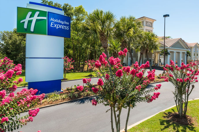 Imagen de los exteriores del Hotel Holiday Inn Express Fairhope. Foto 6