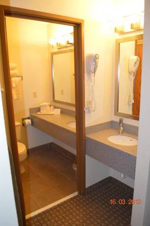 Imagen de la habitación del Hotel Holiday Inn Express Fall River North, An Ihg. Foto 9