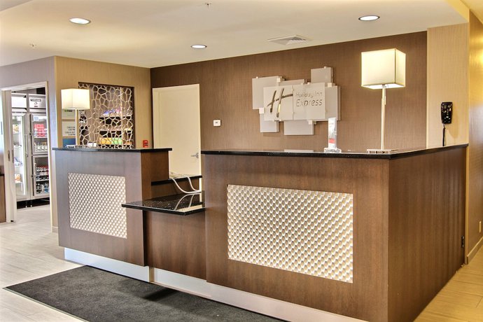 Imagen de los interiores del Hotel Holiday Inn Express Fargo-West Acres, an IHG. Foto 16