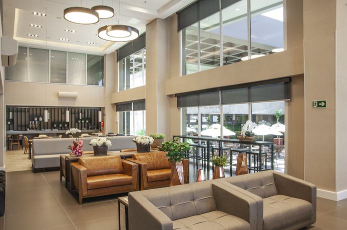 Imagen de los interiores del Hotel Holiday Inn Express Farroupilha, An Ihg. Foto 16