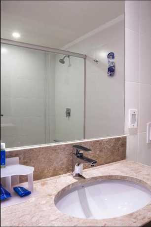 Imagen de la habitación del Hotel Holiday Inn Express Farroupilha, An Ihg. Foto 15