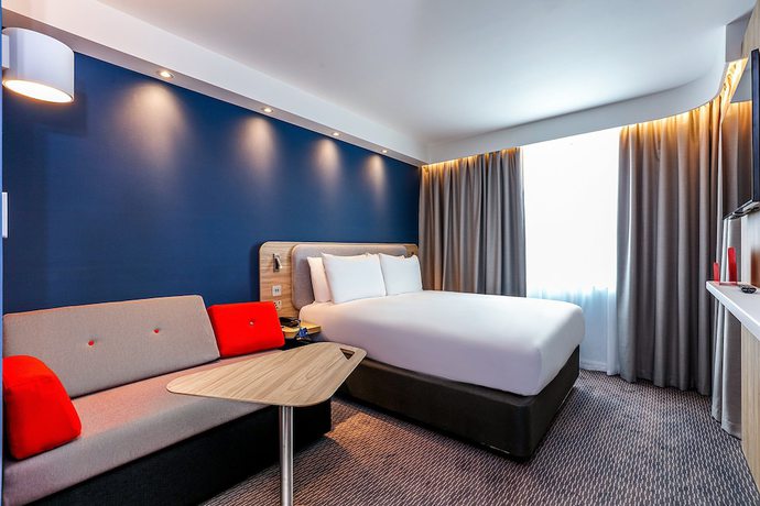 Imagen de la habitación del Hotel Holiday Inn Express - Fleet, an IHG. Foto 4