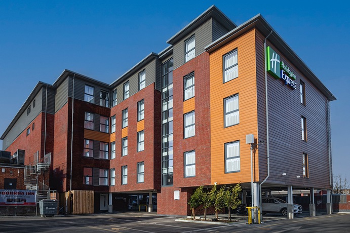 Imagen general del Hotel Holiday Inn Express - Fleet, an IHG. Foto 1
