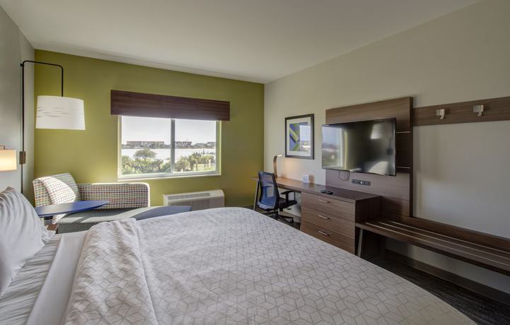 Imagen de la habitación del Hotel Holiday Inn Express Fort Walton Beach Central, an IHG. Foto 15