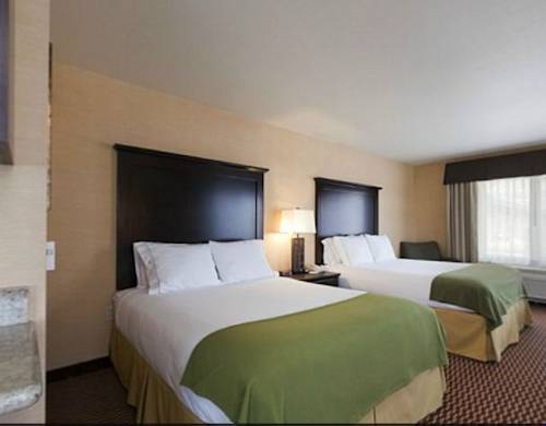 Imagen de la habitación del Hotel Holiday Inn Express Frazier Park. Foto 11