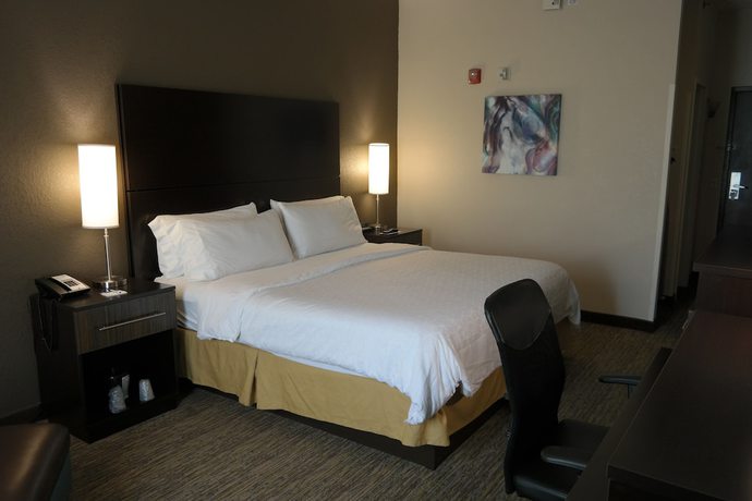 Imagen de la habitación del Hotel Holiday Inn Express Fredericksburg Southpoint. Foto 4