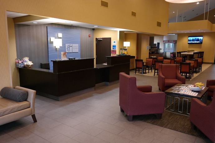 Imagen de los interiores del Hotel Holiday Inn Express Fredericksburg Southpoint. Foto 14