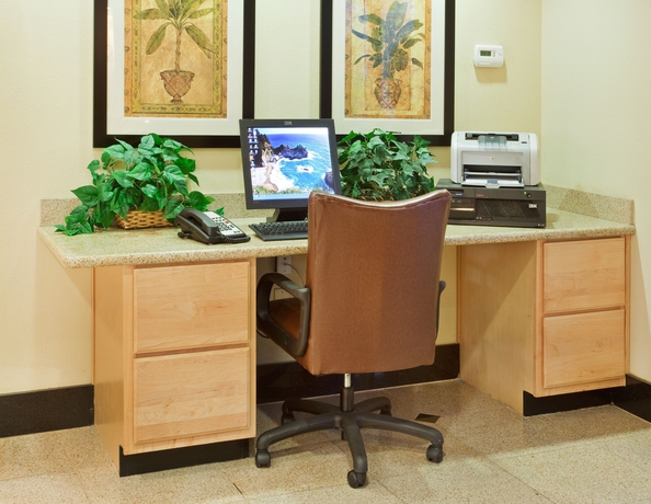 Imagen de los interiores del Hotel Holiday Inn Express Fremont-milpitas Central, An Ihg. Foto 9