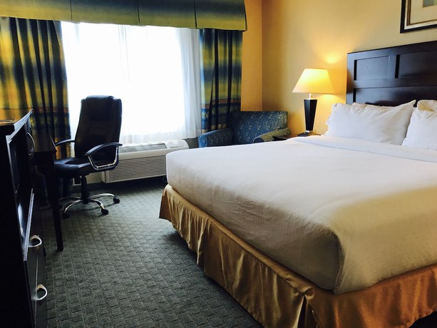 Imagen de la habitación del Hotel Holiday Inn Express Ft Bragg, An Ihg. Foto 13