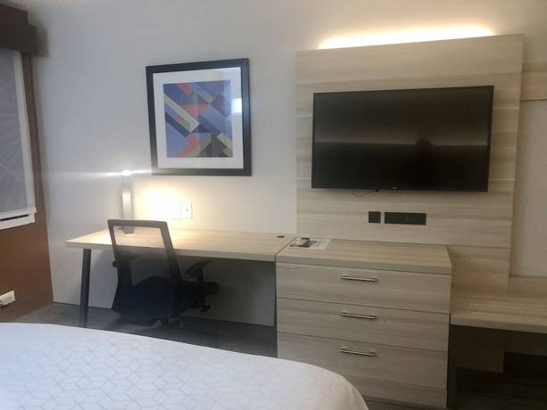 Imagen de la habitación del Hotel Holiday Inn Express Ft Bragg, An Ihg. Foto 18