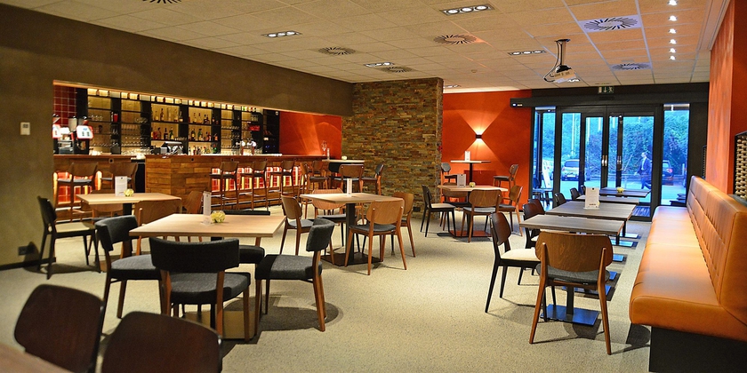 Imagen del bar/restaurante del Hotel Holiday Inn Express Gante. Foto 4
