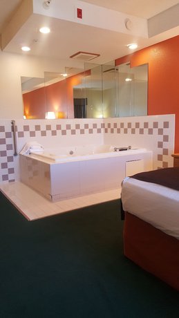 Imagen de la habitación del Hotel Holiday Inn Express Garden City East. Foto 13