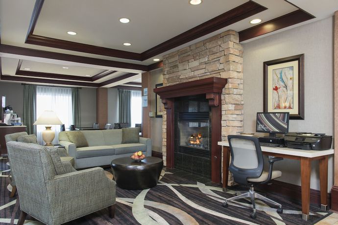 Imagen de los interiores del Hotel Holiday Inn Express Gas City, An Ihg. Foto 17