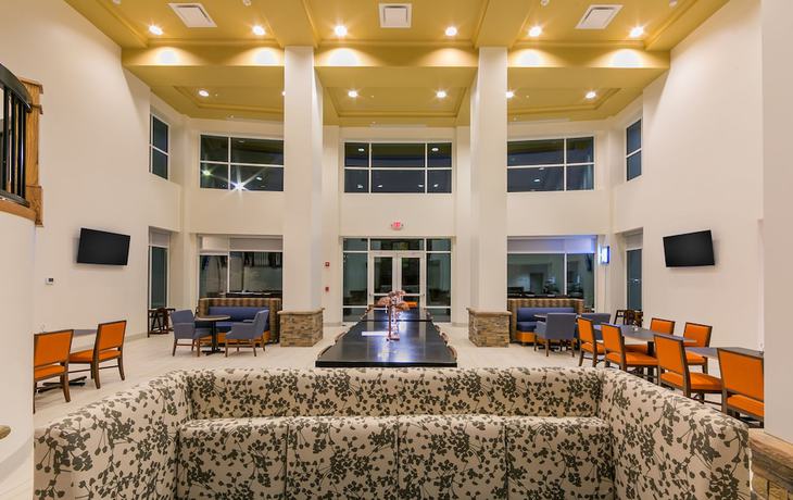 Imagen de los interiores del Hotel Holiday Inn Express Gatlinburg Downtown, An Ihg. Foto 16