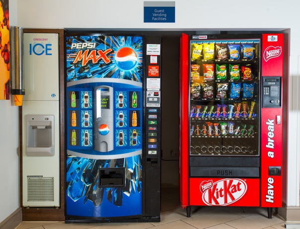 Imagen de los interiores del Hotel Holiday Inn Express Glasgow Airport, An Ihg. Foto 16