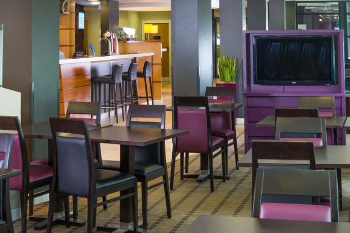 Imagen del bar/restaurante del Hotel Holiday Inn Express Glasgow City Centre Riverside. Foto 3