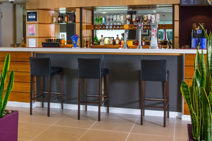 Imagen del bar/restaurante del Hotel Holiday Inn Express Glasgow City Centre Riverside. Foto 4