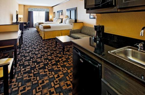 Imagen de la habitación del Hotel Holiday Inn Express Glen Rose, An Ihg. Foto 10