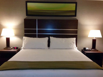 Imagen de los interiores del Hotel Holiday Inn Express Golden-kicking Horse, An Ihg. Foto 14