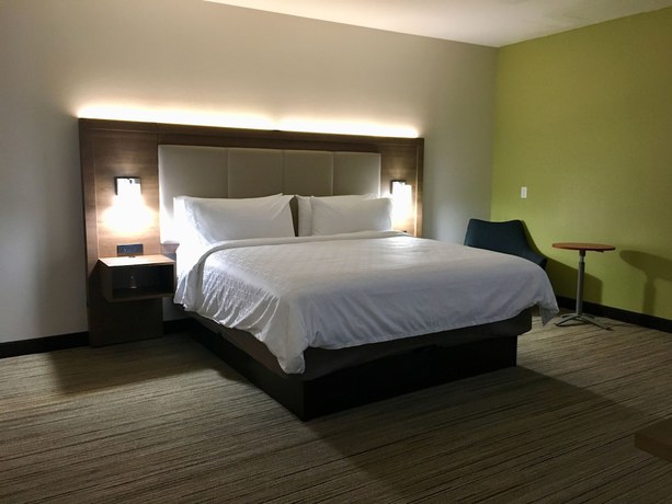 Imagen de la habitación del Hotel Holiday Inn Express Grand Island - Niagara Falls by IHG. Foto 18