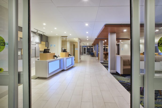 Imagen de los interiores del Hotel Holiday Inn Express Grand Rapids Airport North, an IHG. Foto 18