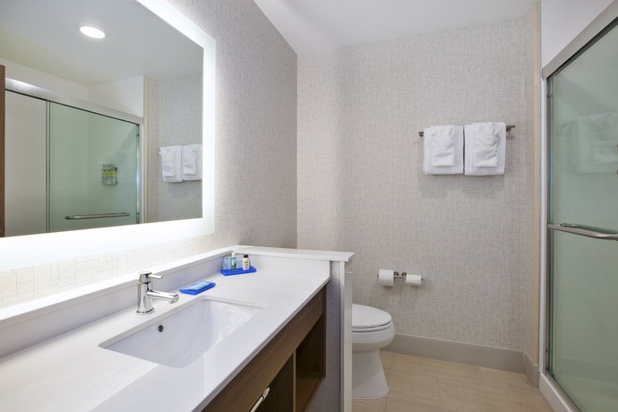 Imagen de la habitación del Hotel Holiday Inn Express Grand Rapids Airport North, an IHG. Foto 16