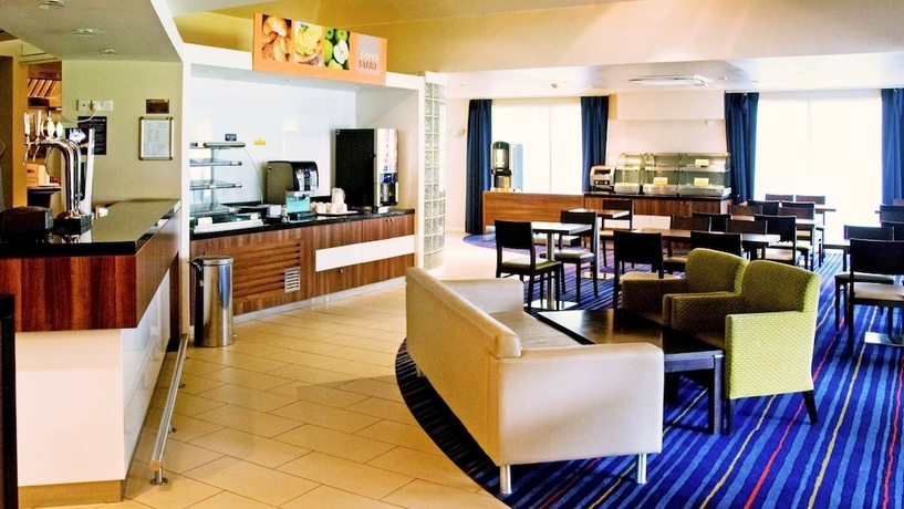 Imagen del bar/restaurante del Hotel Holiday Inn Express Greenock, An Ihg. Foto 4