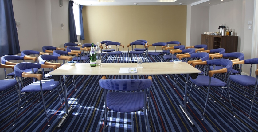 Imagen de los interiores del Hotel Holiday Inn Express Greenock, An Ihg. Foto 19
