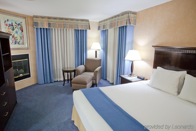 Imagen de la habitación del Hotel Holiday Inn Express Grover Beach-Pismo Beach Area. Foto 10