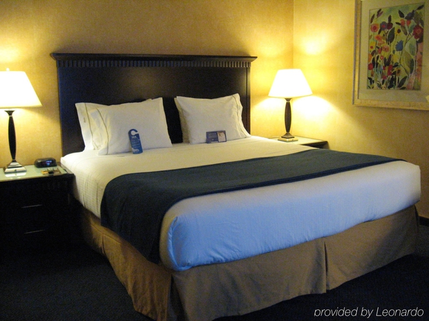 Imagen de la habitación del Hotel Holiday Inn Express Grover Beach-Pismo Beach Area. Foto 11