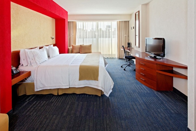 Imagen de los interiores del Hotel Holiday Inn Express Guadalajara Expo. Foto 16