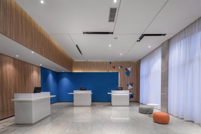 Imagen de los interiores del Hotel Holiday Inn Express Guiyang Jinyang Avenue, An Ihg. Foto 16