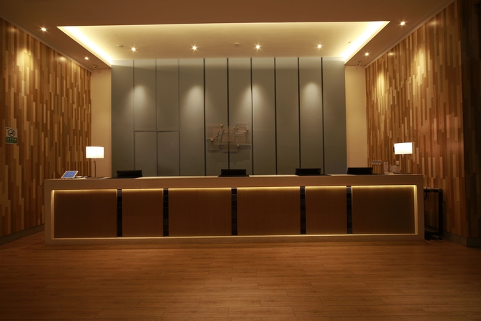 Imagen de los interiores del Hotel Holiday Inn Express Haikou West Coast, An Ihg. Foto 13