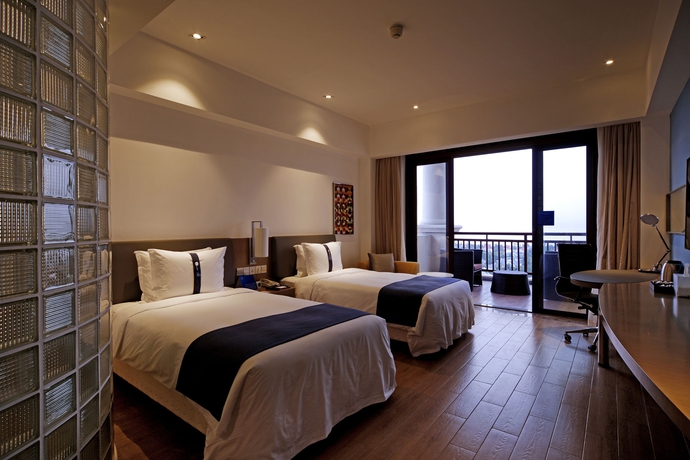 Imagen de la habitación del Hotel Holiday Inn Express Haikou West Coast, An Ihg. Foto 8