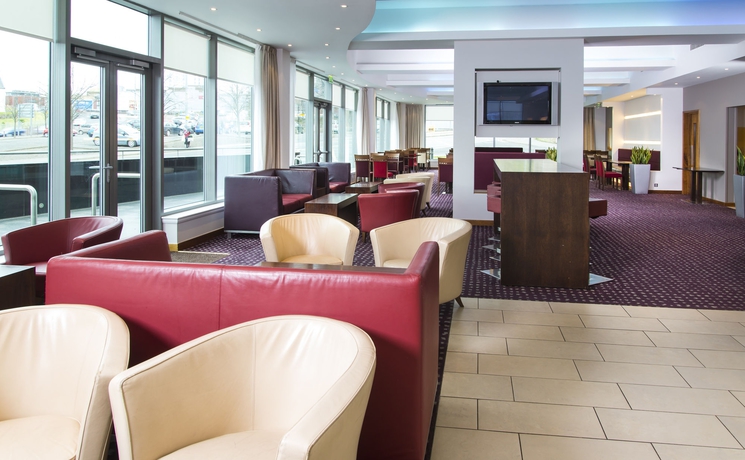 Imagen de los interiores del Hotel Holiday Inn Express Hamilton. Foto 15