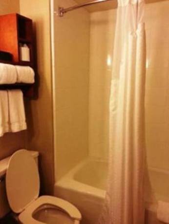 Imagen de la habitación del Hotel Holiday Inn Express Hampton - Coliseum Central, An Ihg. Foto 7