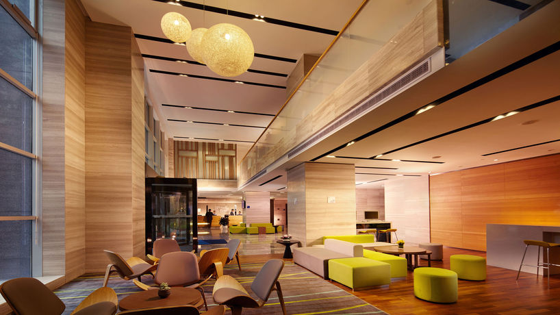 Imagen del bar/restaurante del Hotel Holiday Inn Express Hangzhou Huanglong, An Ihg. Foto 5