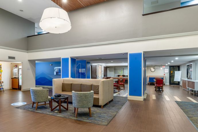 Imagen de los interiores del Hotel Holiday Inn Express Harlingen, An Ihg. Foto 19