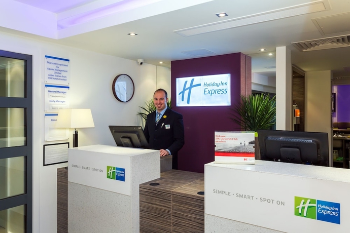 Imagen de los interiores del Hotel Holiday Inn Express Harlow, An Ihg. Foto 19