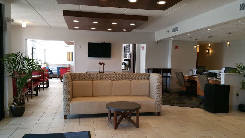 Imagen de los interiores del Hotel Holiday Inn Express Harrisburg East - Hershey Area. Foto 19