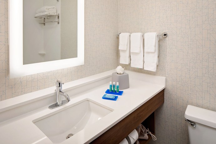 Imagen de la habitación del Hotel Holiday Inn Express Harrisburg East - Hershey Area. Foto 17