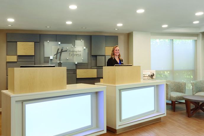 Imagen de los interiores del Hotel Holiday Inn Express Hartford South - Rocky Hill. Foto 16