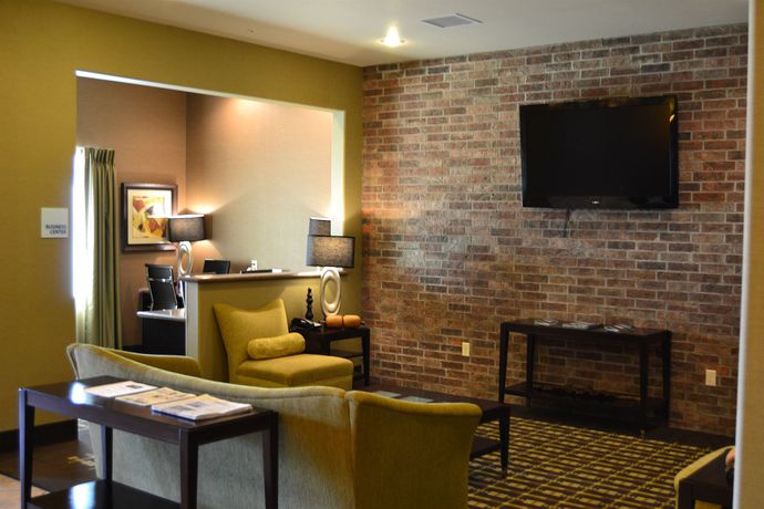 Imagen de los interiores del Hotel Holiday Inn Express Heber Springs. Foto 9