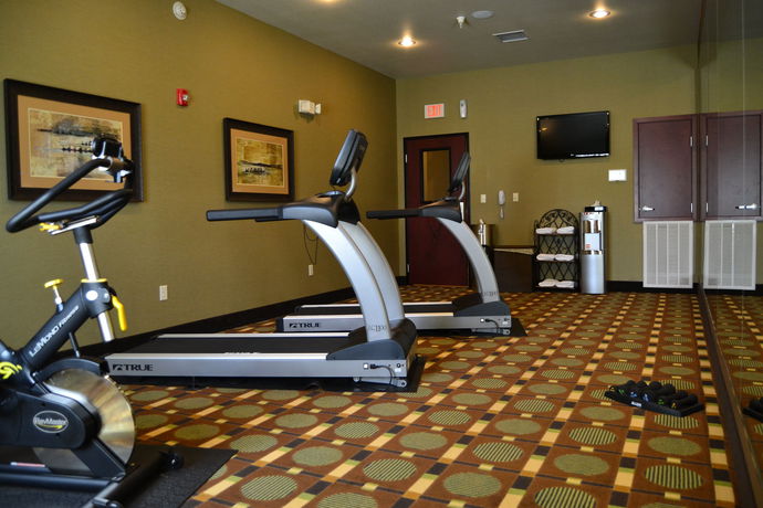 Imagen de los interiores del Hotel Holiday Inn Express Heber Springs. Foto 12