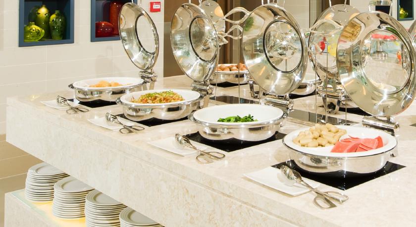 Imagen del bar/restaurante del Hotel Holiday Inn Express Hefei North. Foto 3