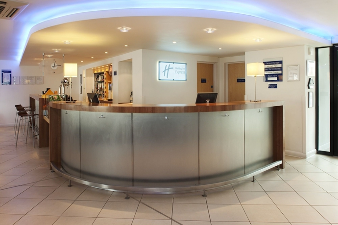 Imagen de los interiores del Hotel Holiday Inn Express Hemel Hempstead, An Ihg. Foto 11