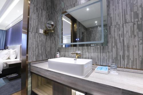 Imagen de la habitación del Hotel Holiday Inn Express Hengshui Railway Station, An Ihg. Foto 12