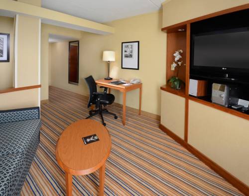 Imagen de la habitación del Hotel Holiday Inn Express Hopewell - Fort Lee Area. Foto 8