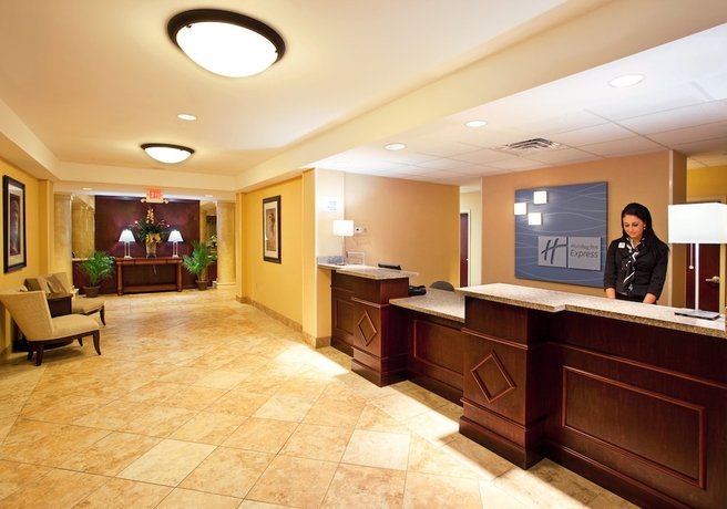 Imagen de los interiores del Hotel Holiday Inn Express Hotel And Suites Niagara Falls. Foto 16